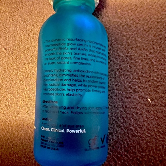 m-61
powerful skincare
PowerGlai
Pro+ Serum
Niacinamide +
Neuropeptide - Picture 1 of 3